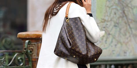 louis vuitton shoulder bag celebrity|Louis Vuitton adjustable shoulder bags.